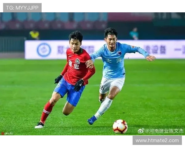 布莱克本边路突破能力持续提升,进攻端表现稳健 布莱克本边路突破能力持续提升,进攻端表现稳健